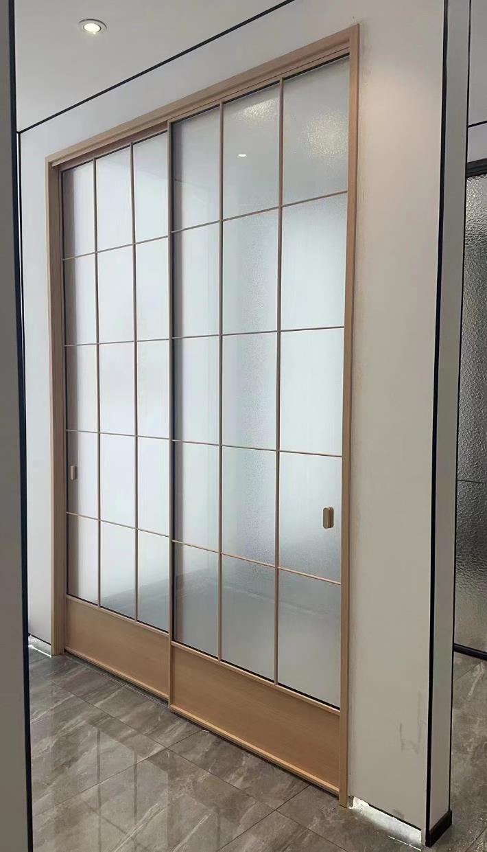 推拉门